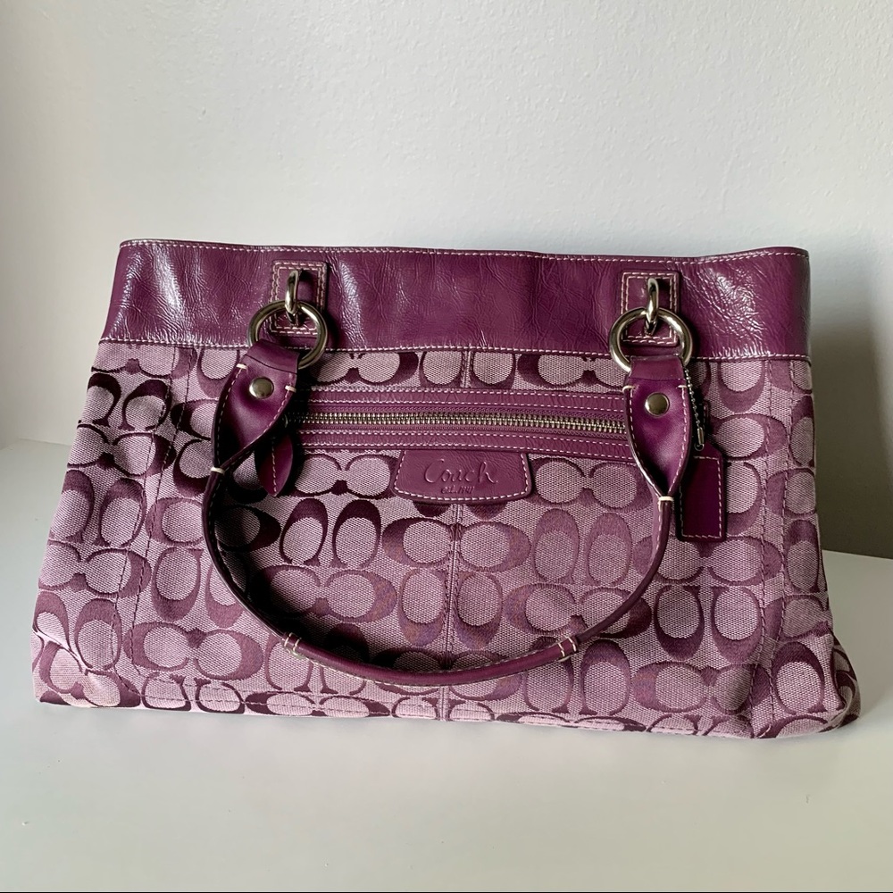 Coach Signature Canvas Shoulder Bag